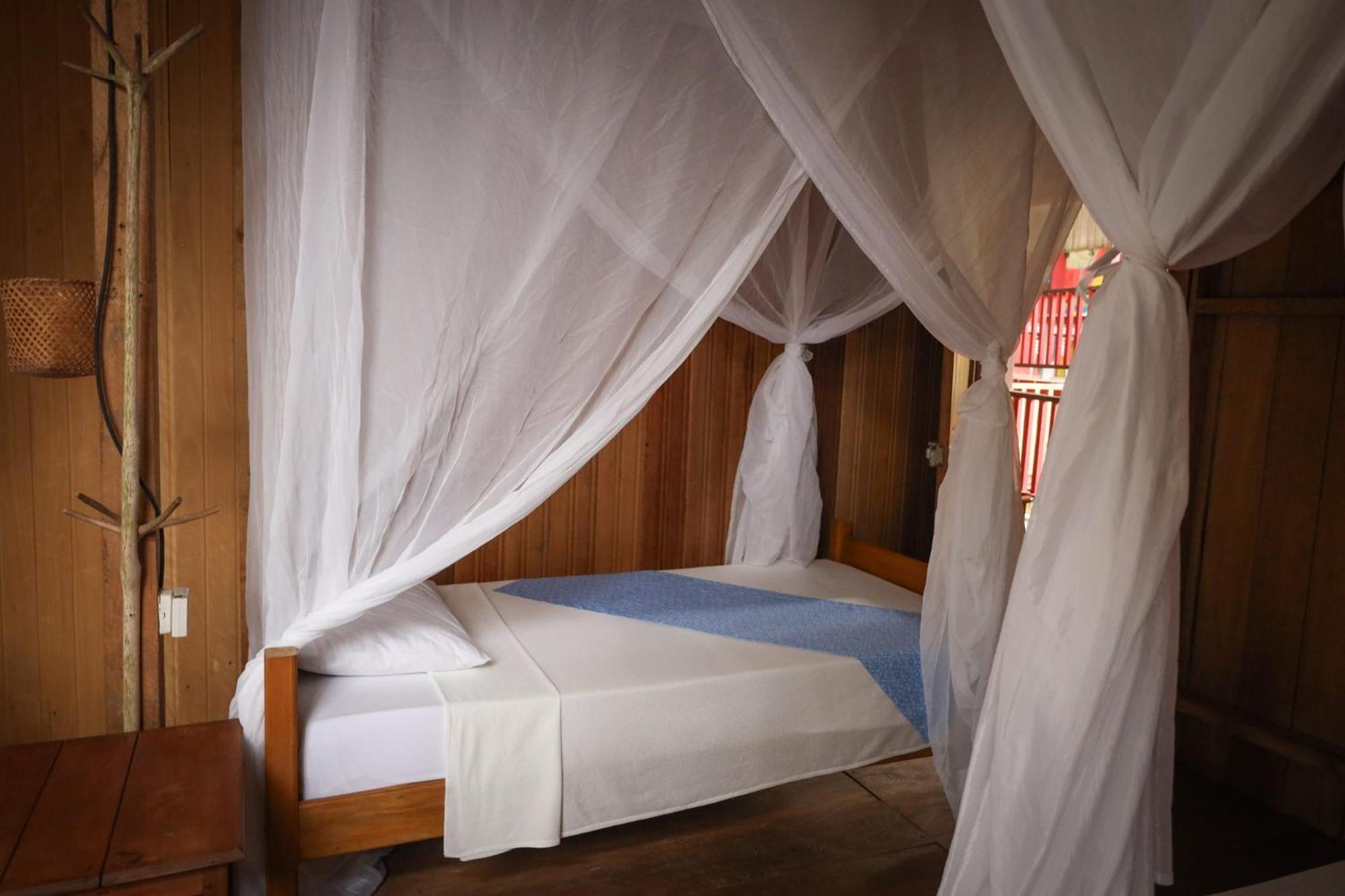 La Ceiba, Amazonas Hotel Leticia Kültér fotó
