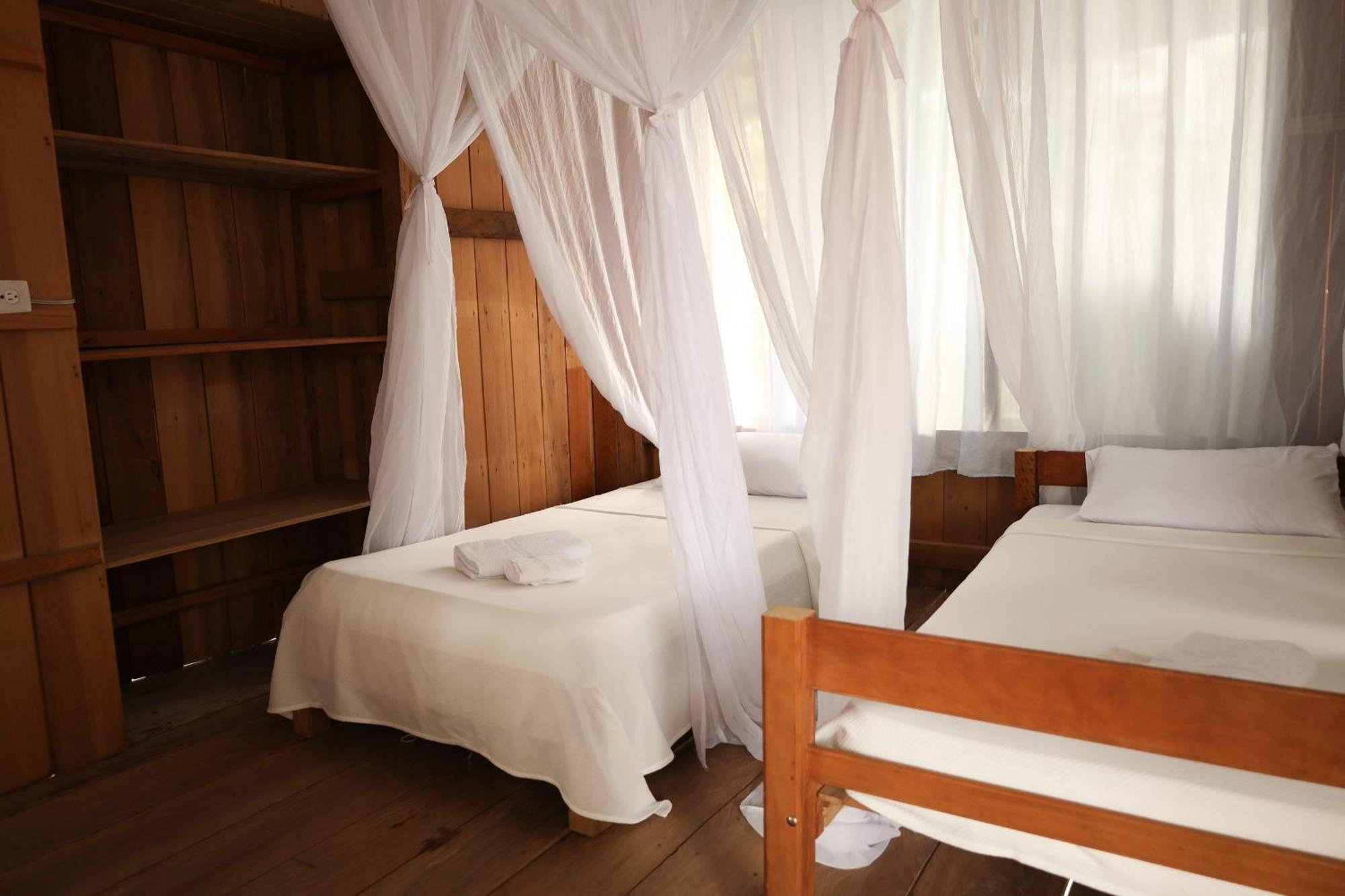 La Ceiba, Amazonas Hotel Leticia Kültér fotó