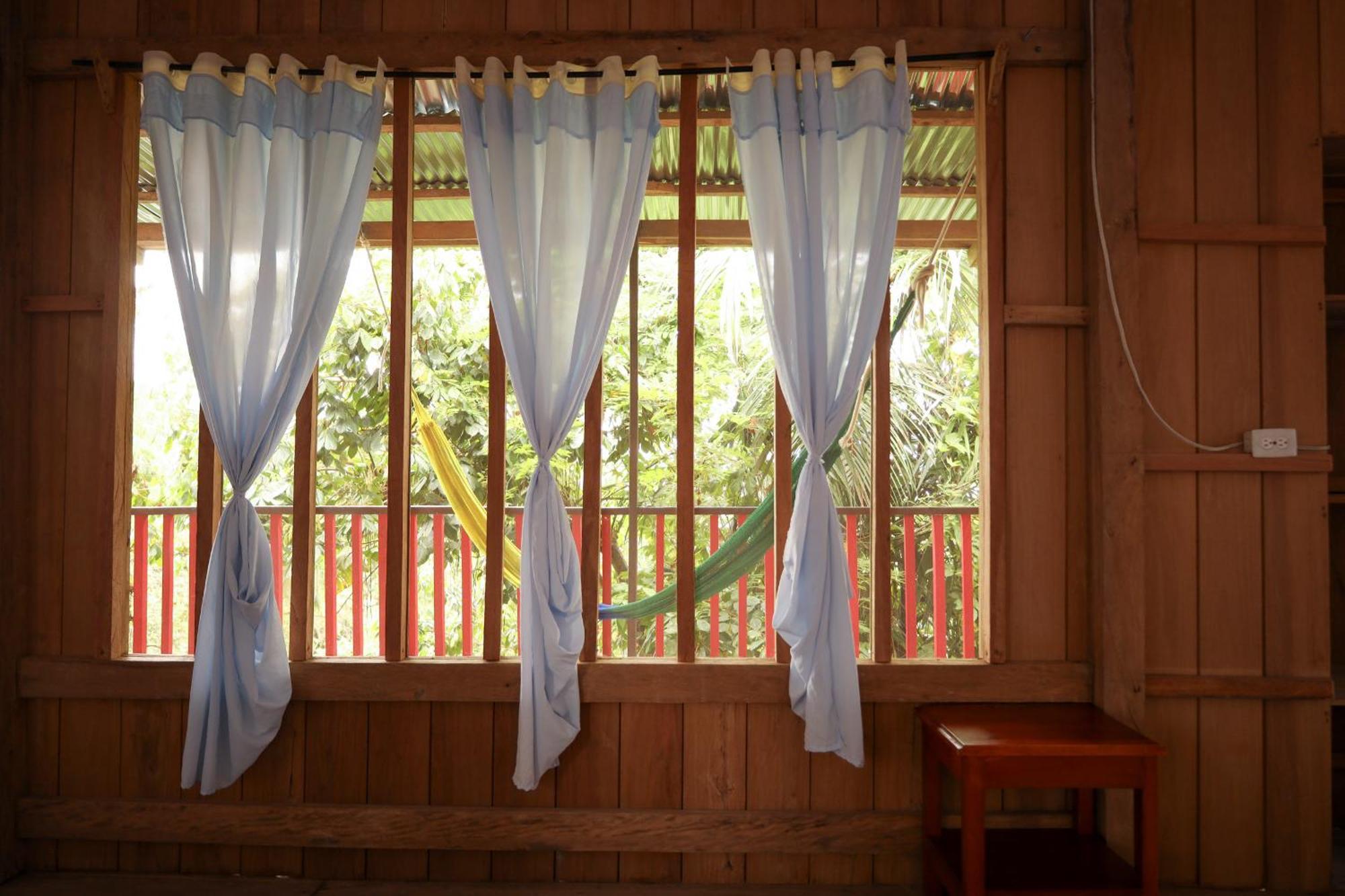 La Ceiba, Amazonas Hotel Leticia Kültér fotó