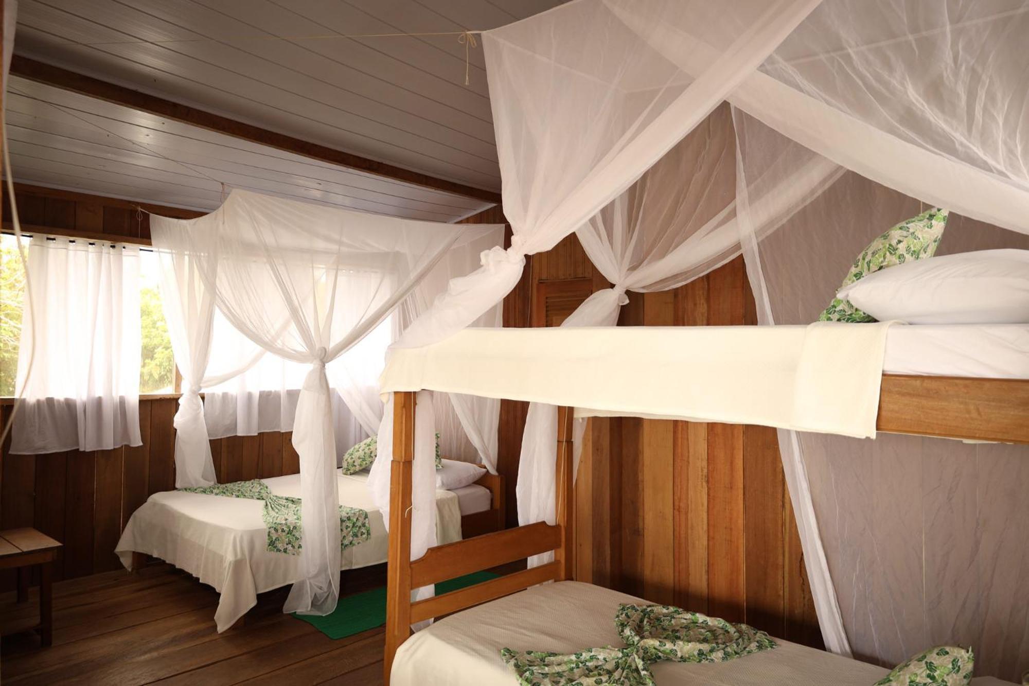La Ceiba, Amazonas Hotel Leticia Kültér fotó