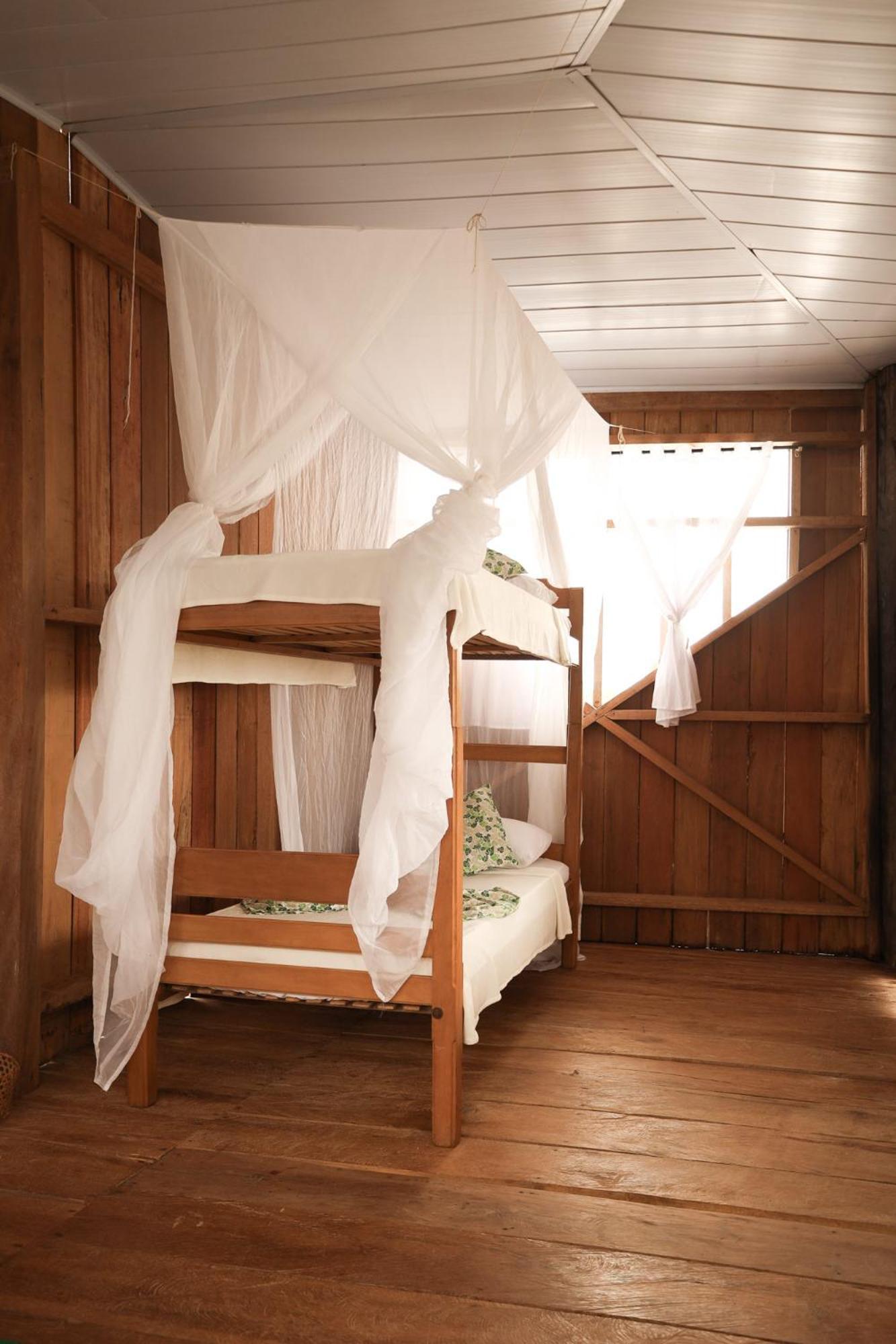 La Ceiba, Amazonas Hotel Leticia Kültér fotó