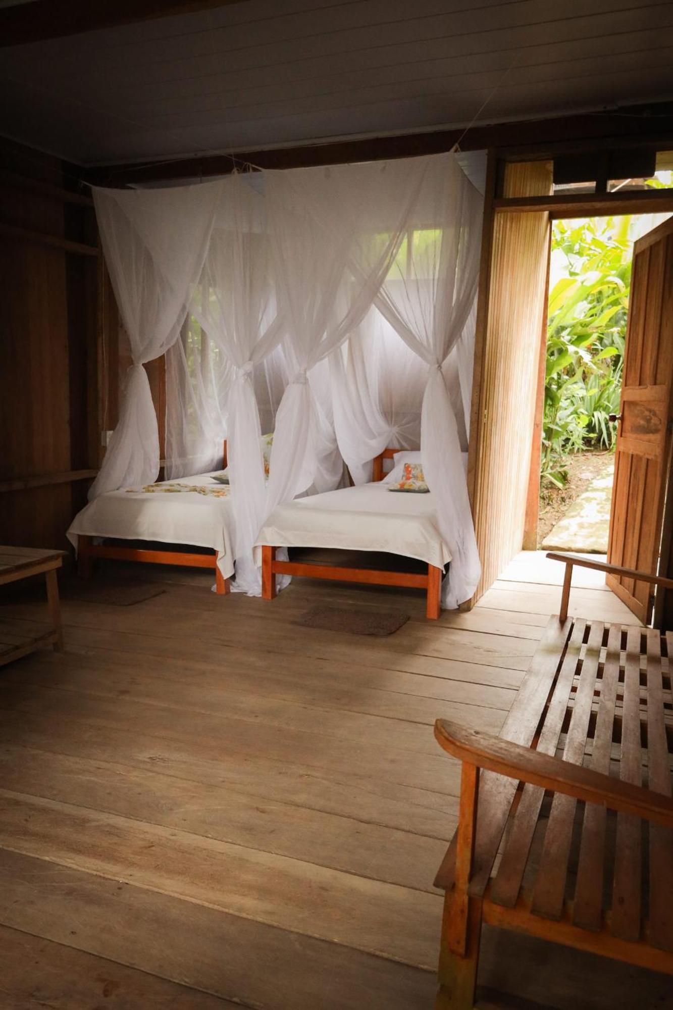 La Ceiba, Amazonas Hotel Leticia Kültér fotó
