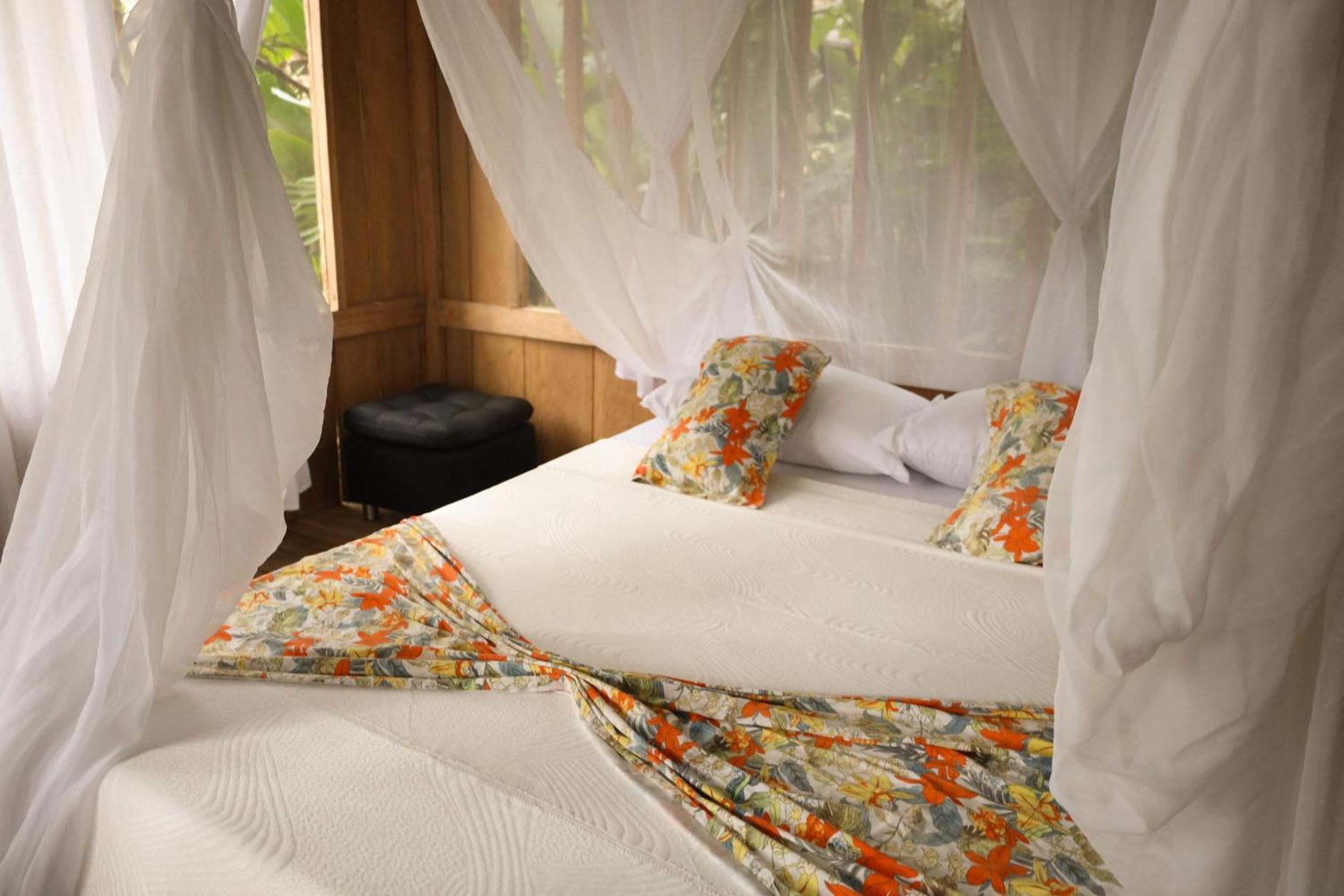 La Ceiba, Amazonas Hotel Leticia Kültér fotó