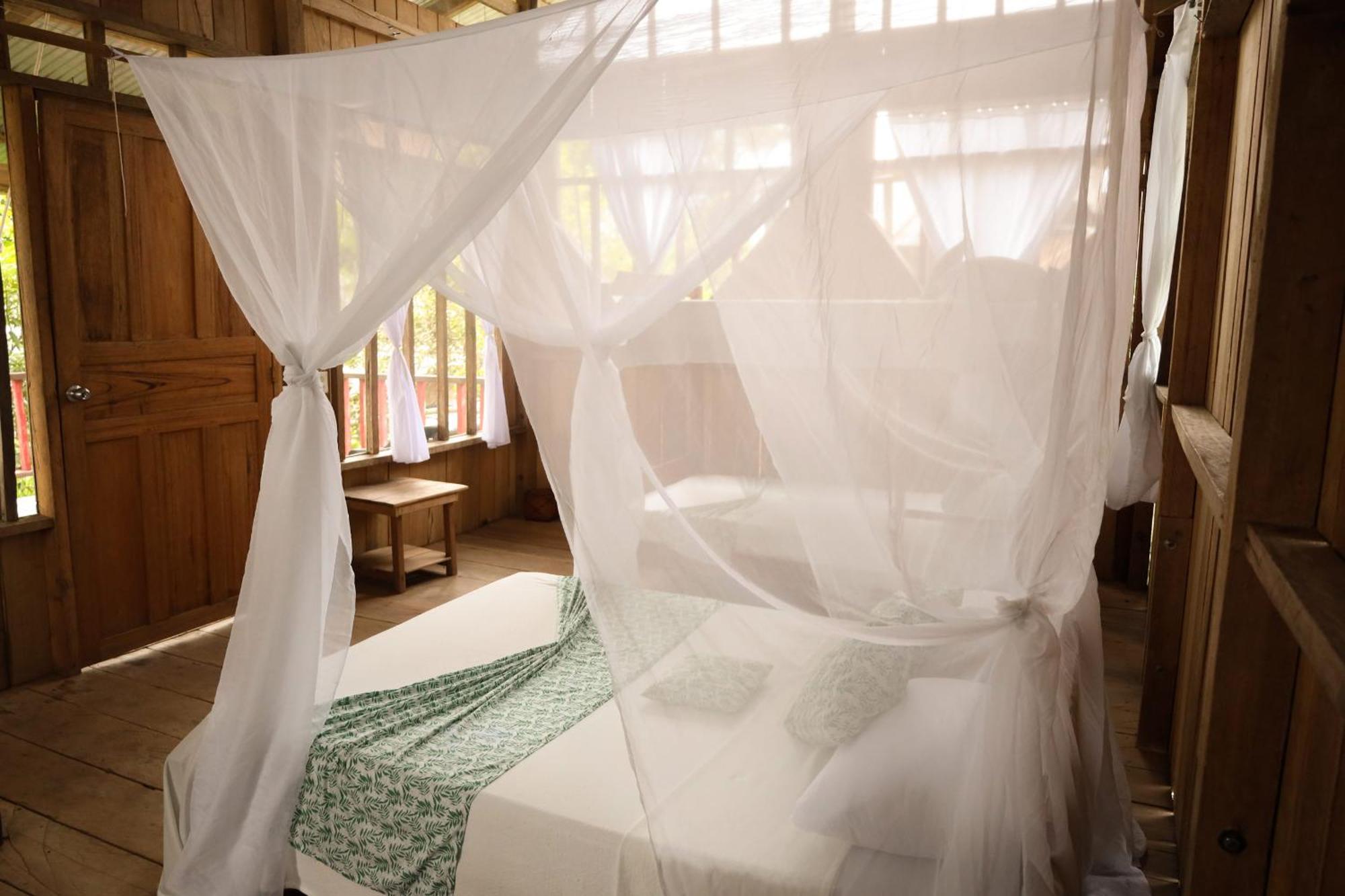 La Ceiba, Amazonas Hotel Leticia Kültér fotó